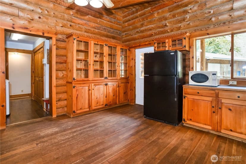 Property photo for 831 Bates Road, Kalama photo 15