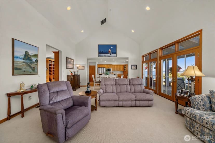 Property photo for 110 E Smith Cove Way, Shelton photo 21