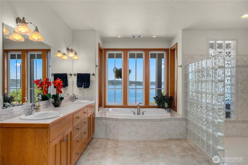 Property photo for 110 E Smith Cove Way, Shelton photo 30