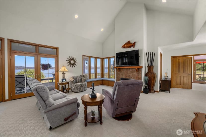 Property photo for 110 E Smith Cove Way, Shelton photo 13