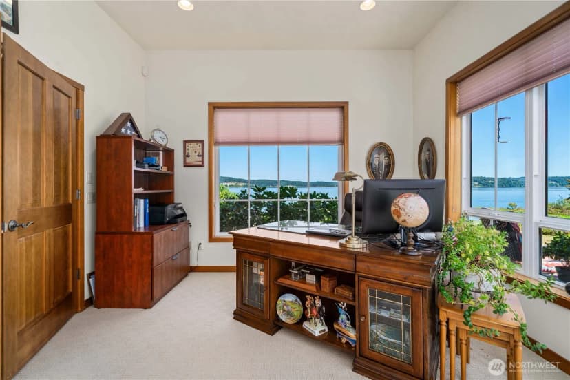 Property photo for 110 E Smith Cove Way, Shelton photo 24