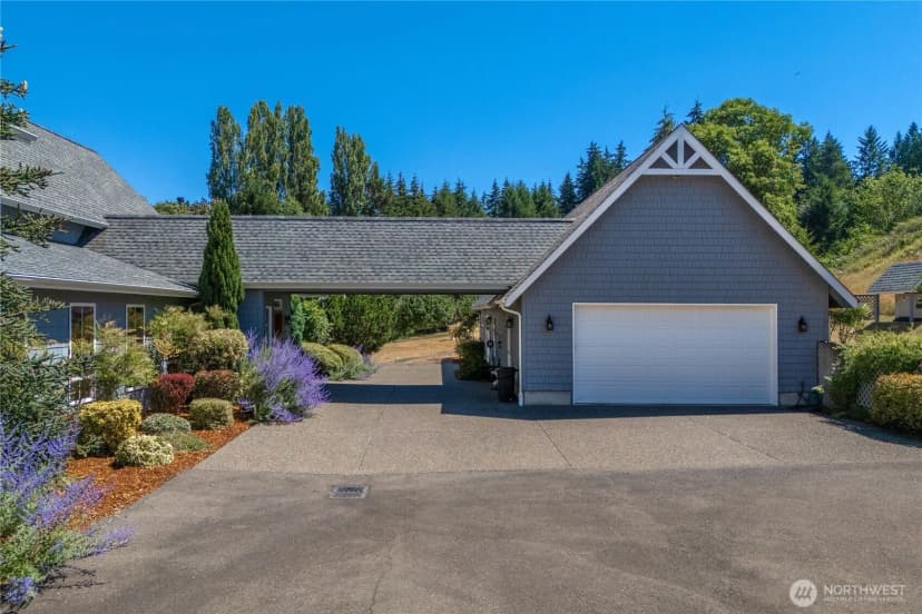 Property photo for 110 E Smith Cove Way, Shelton photo 7