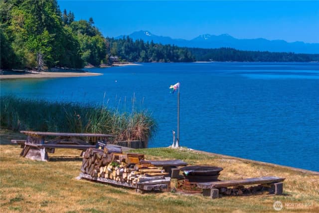 Property photo for 110 E Smith Cove Way, Shelton photo 5