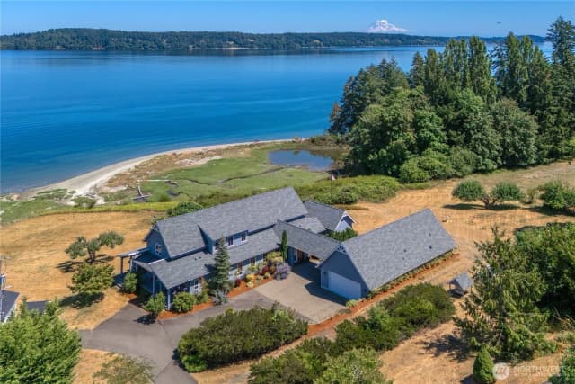 Property photo for 110 E Smith Cove Way, Shelton photo 3