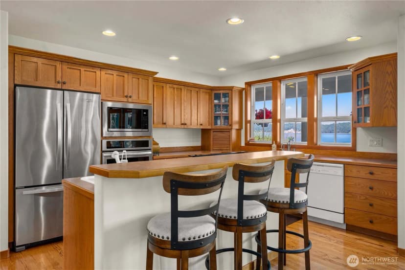Property photo for 110 E Smith Cove Way, Shelton photo 19