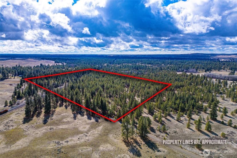 Property photo for 8700 Stangland S, Medical Lake photo 23
