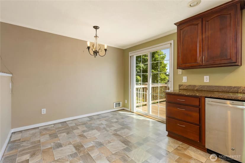 Property photo for 1010 205th Pl Se, Bothell photo 19