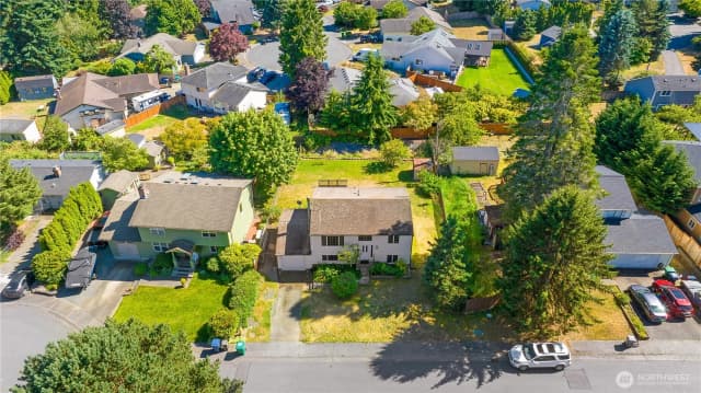 Property photo for 1010 205th Pl Se, Bothell photo 5