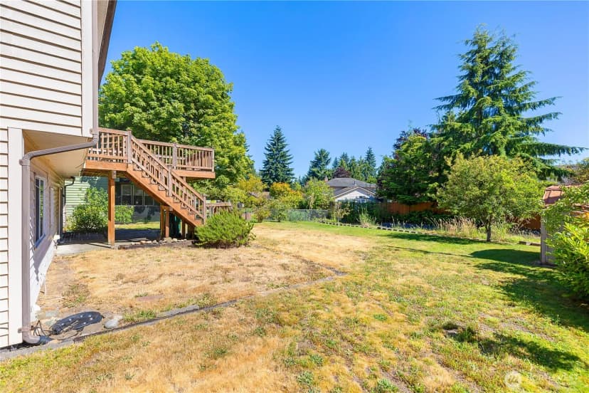 Property photo for 1010 205th Pl Se, Bothell photo 35