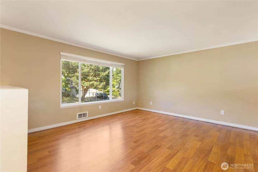 Property photo for 1010 205th Pl Se, Bothell photo 12