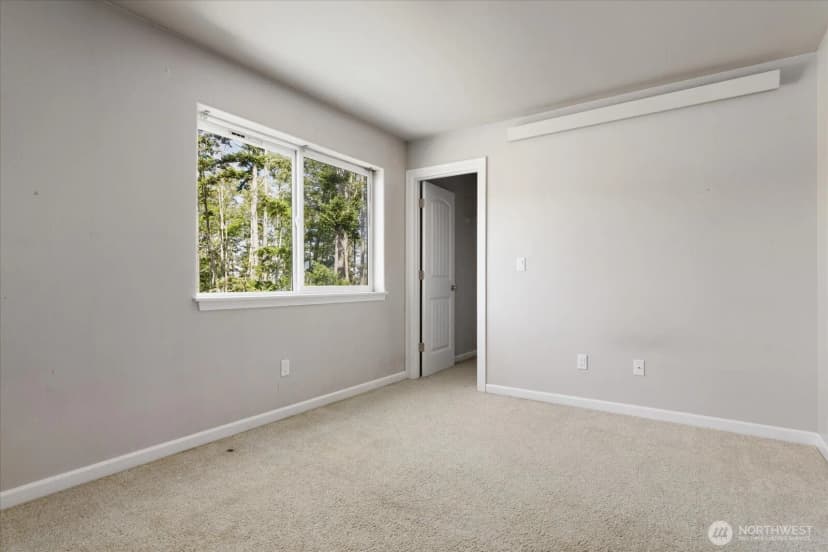 Property photo for 669 Nw Prow Street, Oak Harbor photo 30