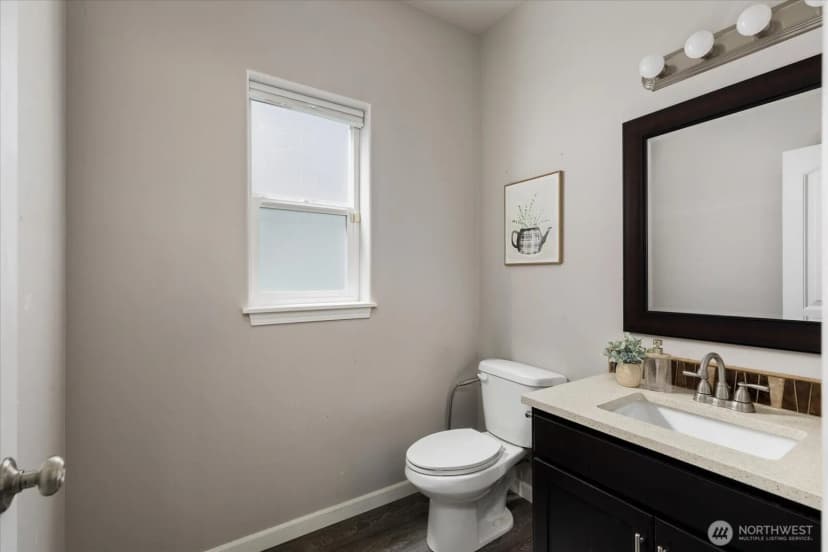 Property photo for 669 Nw Prow Street, Oak Harbor photo 12
