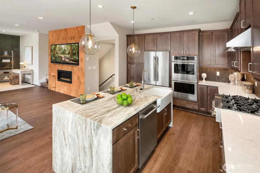 Property photo for 10823 (hs 94) 120th Lane Ne #e, Kirkland photo 16