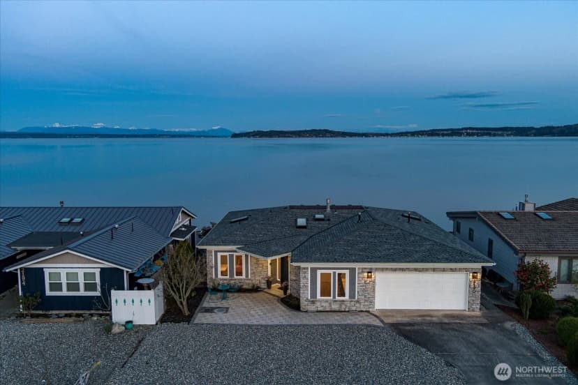 Property photo for 2190 Mariner Beach Drive, Oak Harbor photo 32