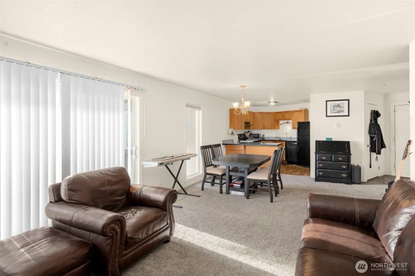 Property photo for 1425 S Pudget Drive #213, Renton photo 3