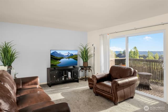 Property photo for 1425 S Pudget Drive #213, Renton photo 2