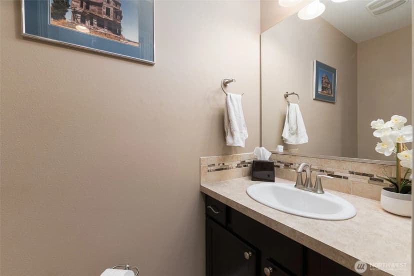Property photo for 2534 Hewlett Court, Bellingham photo 18