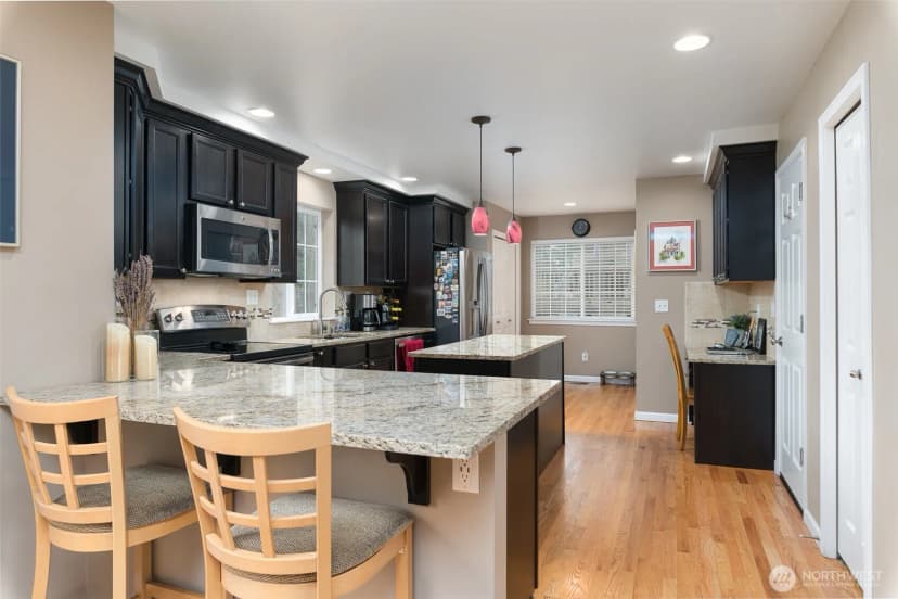 Property photo for 2534 Hewlett Court, Bellingham photo 11