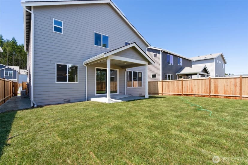 Property photo for 2405 Sw Ridgeway Drive, Oak Harbor photo 12