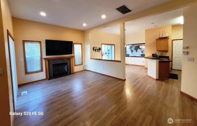 Property photo for 18957 108th Lane Se, Renton photo 2
