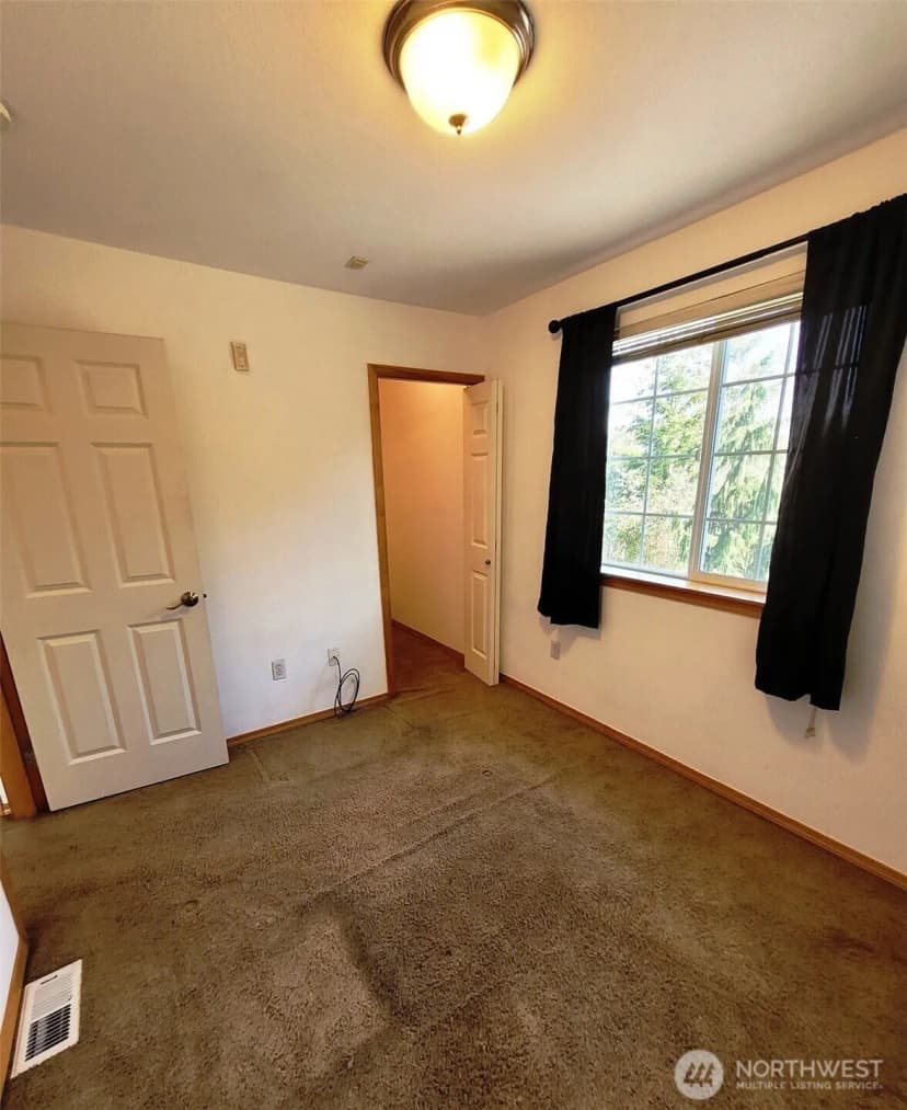 Property photo for 18957 108th Lane Se, Renton photo 7