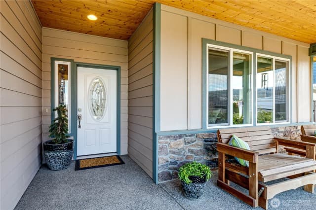 Property photo for 161 Morgison Loop, Sequim photo 4