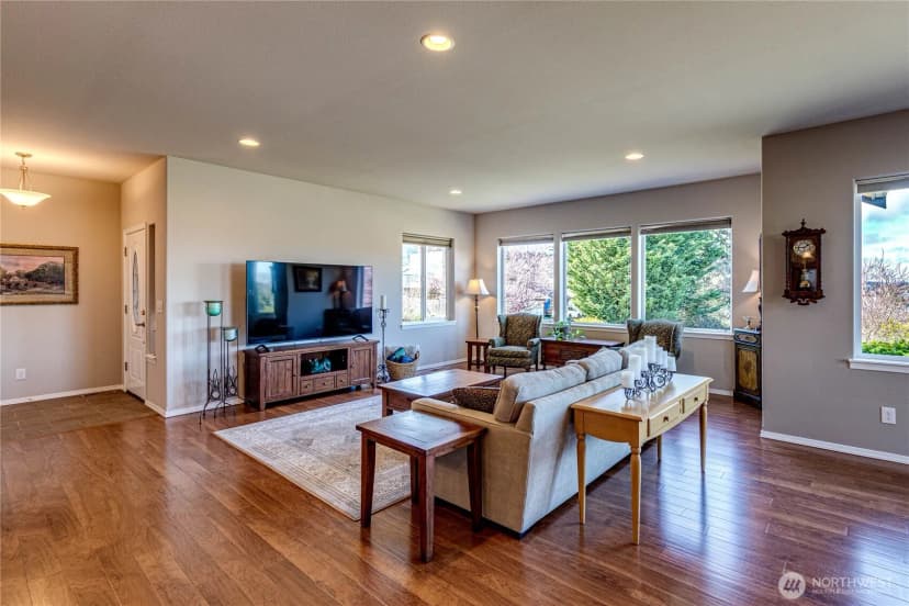 Property photo for 161 Morgison Loop, Sequim photo 6