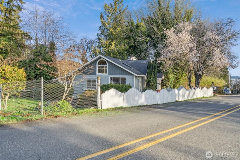 Property photo for 2956 Banner Road Se, Port Orchard photo 4