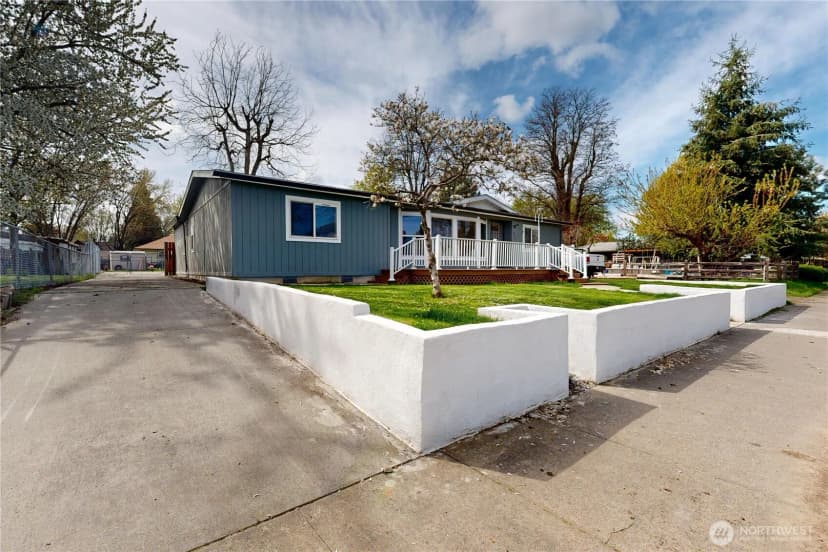 Property photo for 314 W Sixth Street, Waitsburg photo 38