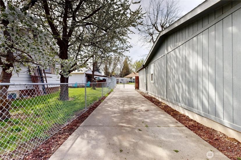 Property photo for 314 W Sixth Street, Waitsburg photo 39