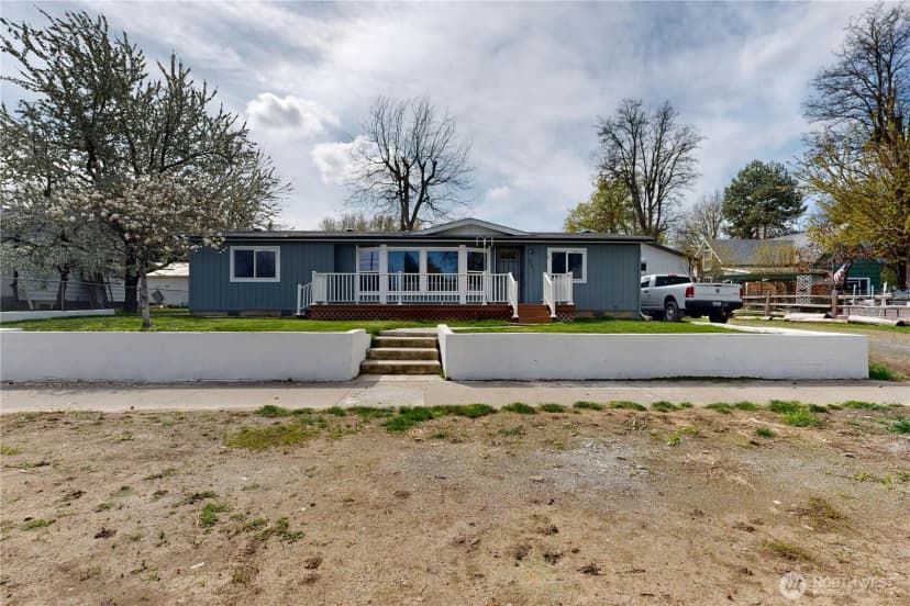 Property photo for 314 W Sixth Street, Waitsburg photo 36