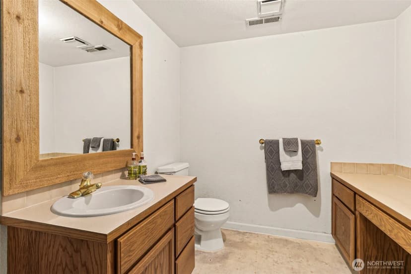 Property photo for 11312 134th Avenue Ct E, Puyallup photo 30