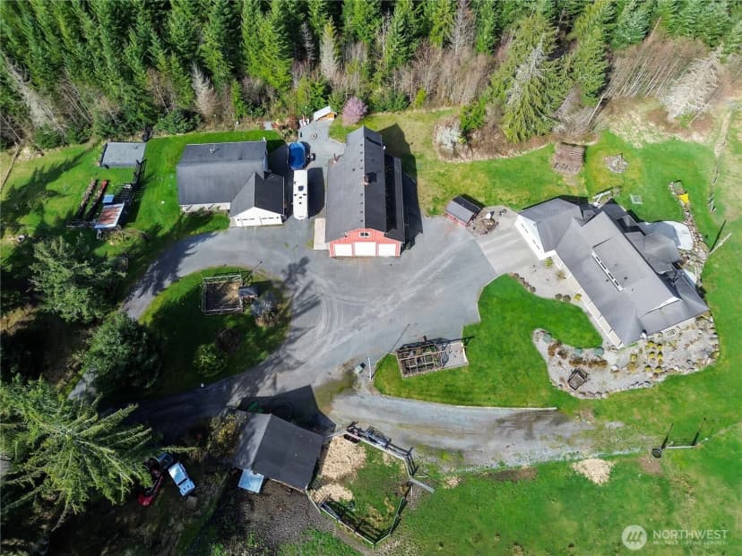 Property photo for 44002 161st Avenue E, Eatonville photo 3