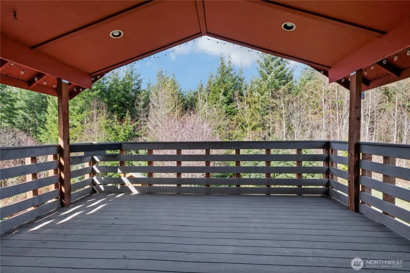 Property photo for 44002 161st Avenue E, Eatonville photo 27