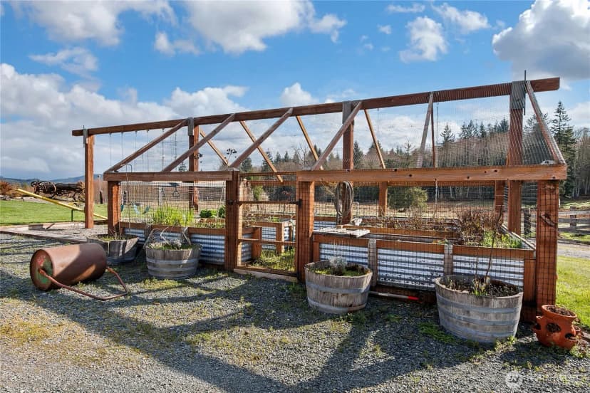 Property photo for 44002 161st Avenue E, Eatonville photo 30