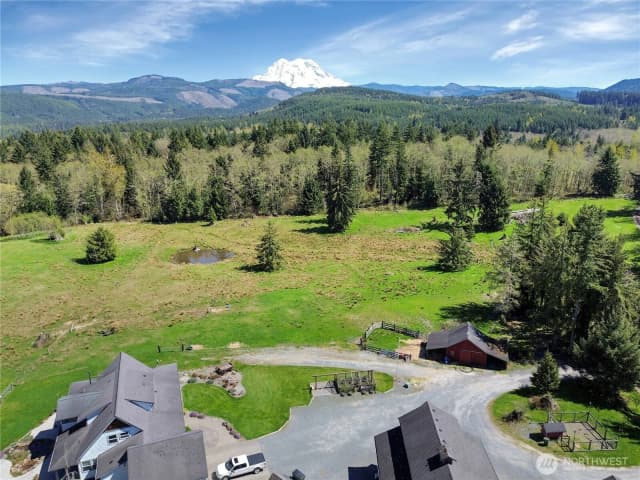 Property photo for 44002 161st Avenue E, Eatonville