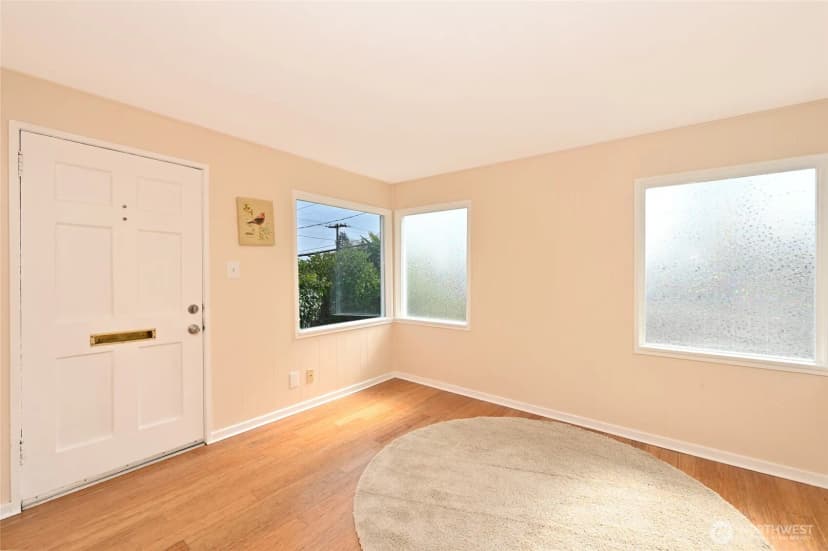 Property photo for 1908 Ne 65th Street, Seattle photo 8