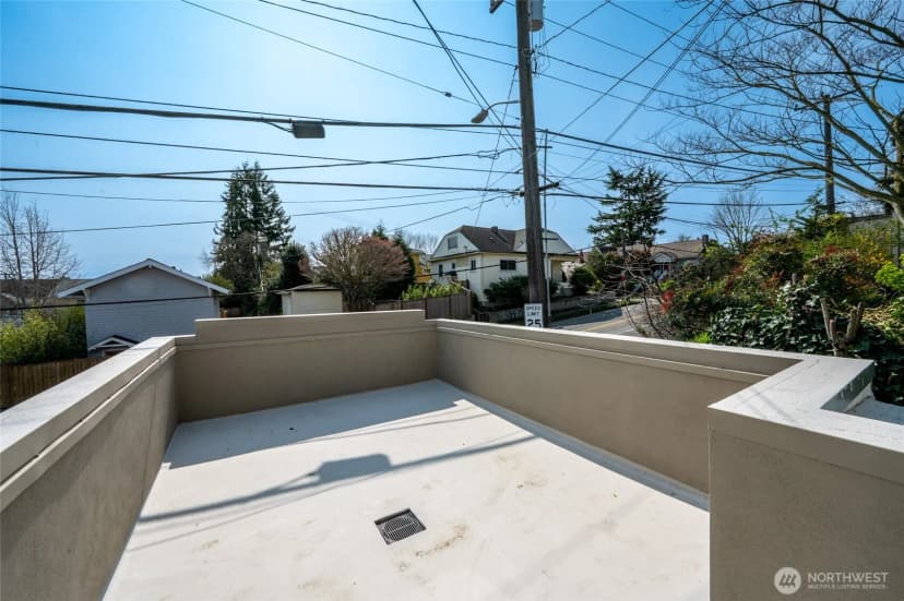 Property photo for 1908 Ne 65th Street, Seattle photo 4