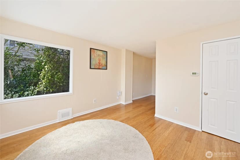 Property photo for 1908 Ne 65th Street, Seattle photo 10