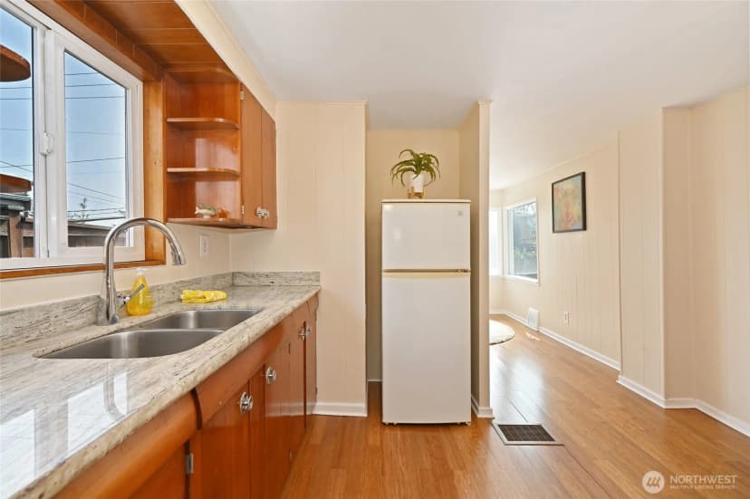 Property photo for 1908 Ne 65th Street, Seattle photo 16