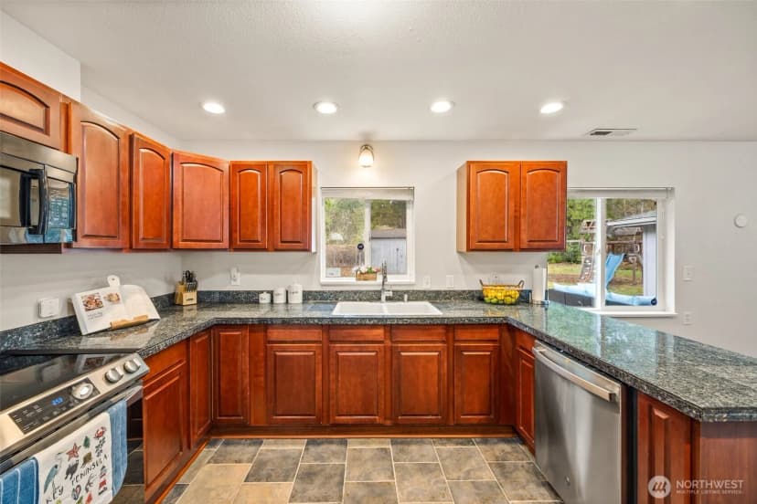 Property photo for 9601 128th Avenue Nw, Gig Harbor photo 7