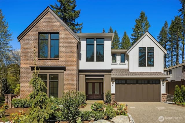 Property photo for 8258 133rd Avenue Ne, Redmond photo 2