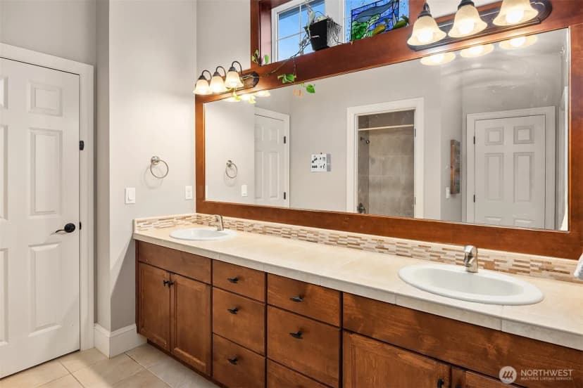 Property photo for 20920 Se 8th Place, Sammamish photo 24