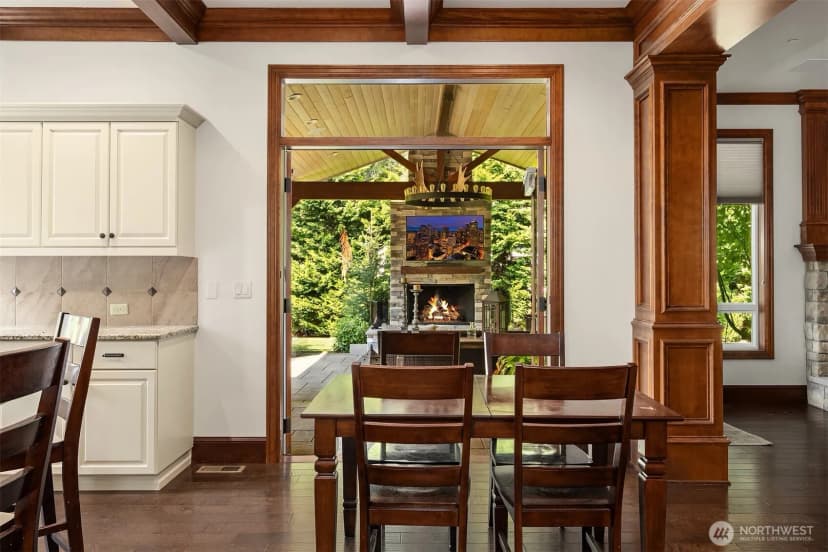 Property photo for 20920 Se 8th Place, Sammamish photo 9