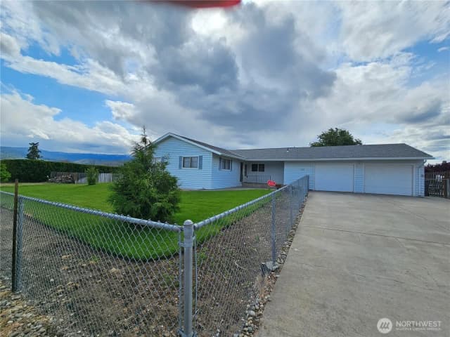 Property photo for 312 N Perry Avenue, East Wenatchee