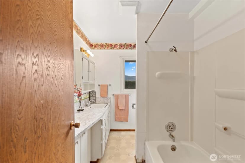 Property photo for 312 N Perry Avenue, East Wenatchee photo 23