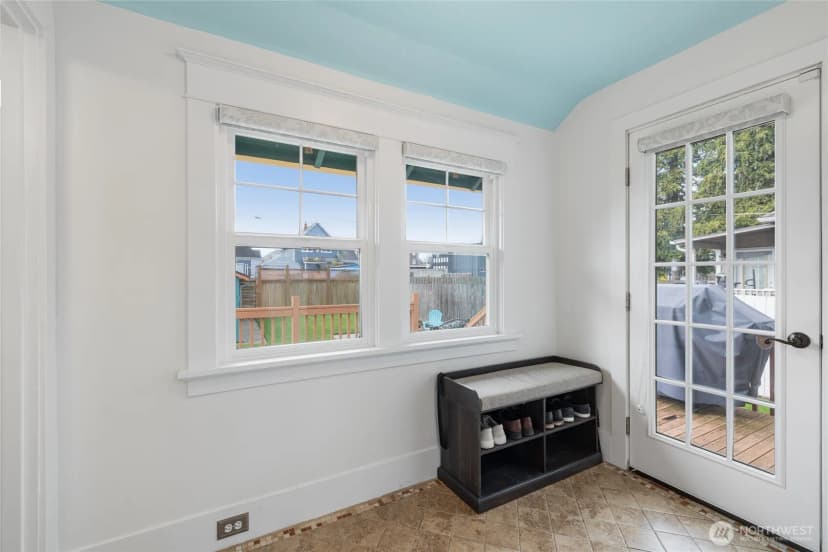 Property photo for 814 E Wright Ave, Tacoma photo 36