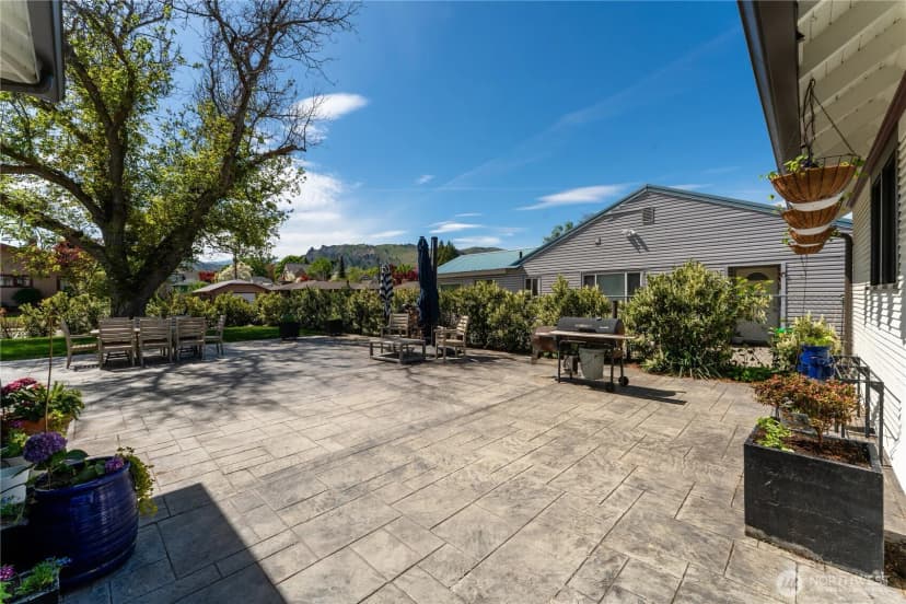 Property photo for 124 S Franklin Avenue, Wenatchee photo 32