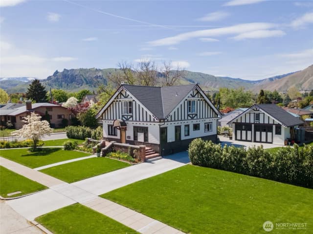Property photo for 124 S Franklin Avenue, Wenatchee photo 2
