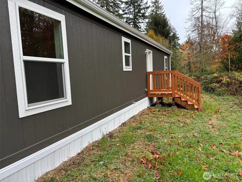 Property photo for 131 E Kingston Way, Shelton photo 5